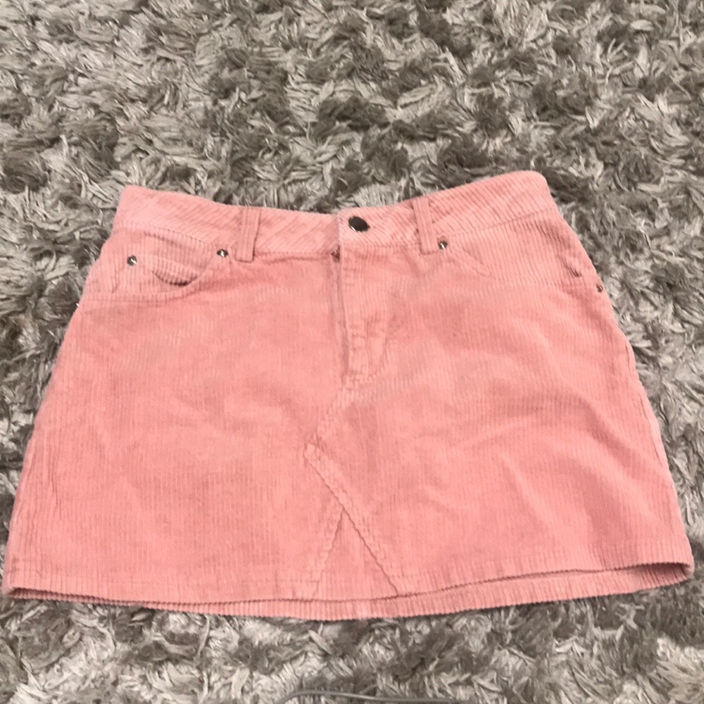 SUPER mini skirt